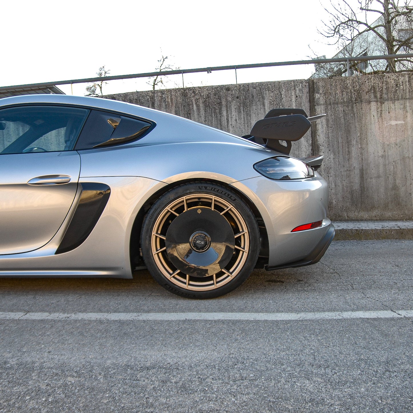 CARBON FIBER AERO DISCS for Porsche GT4 RS (718) - ALU wheels