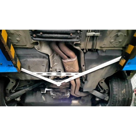 Ultra Racing BMW 3 Series (E46) Rear Lower Brace URTW-RL3-2886